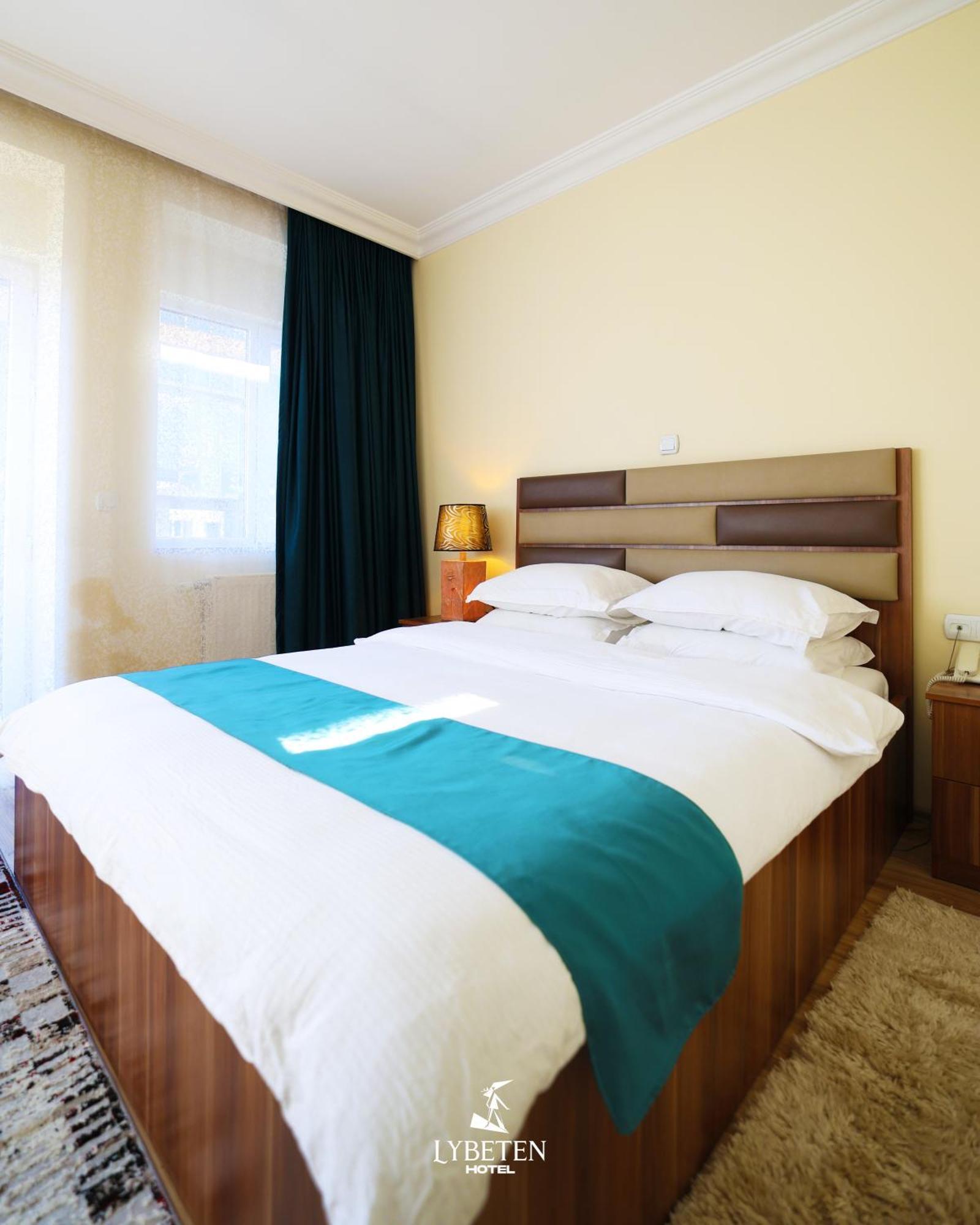 Hotel Lybeten Ferizaj Eksteriør billede