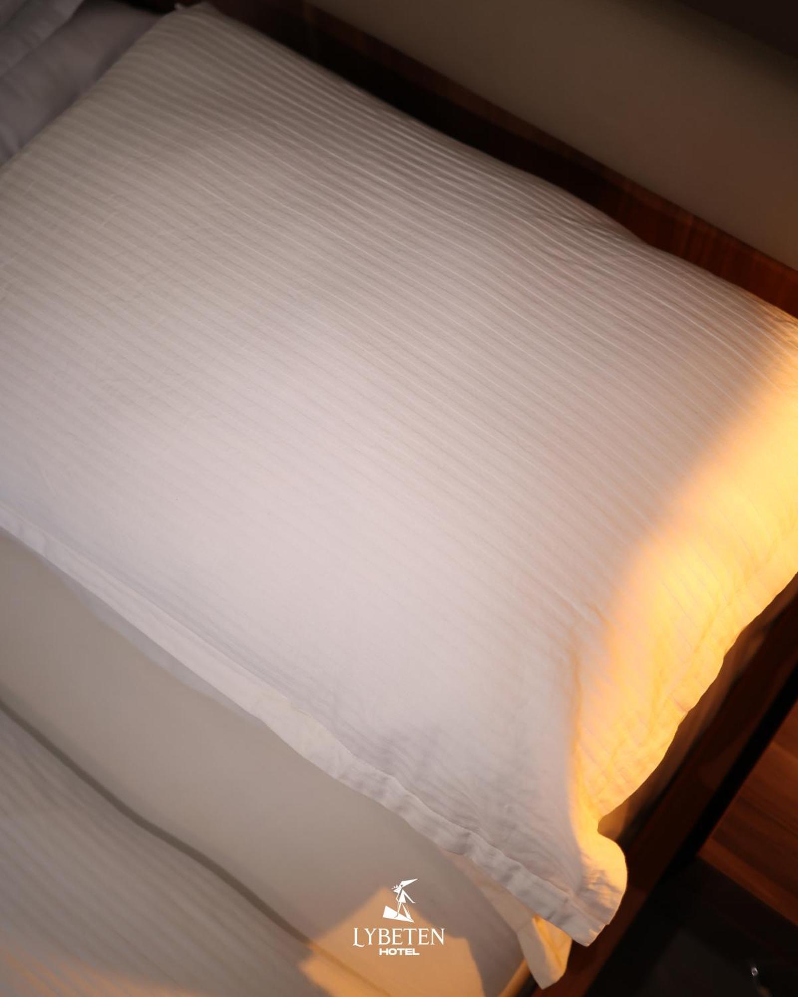 Hotel Lybeten Ferizaj Eksteriør billede