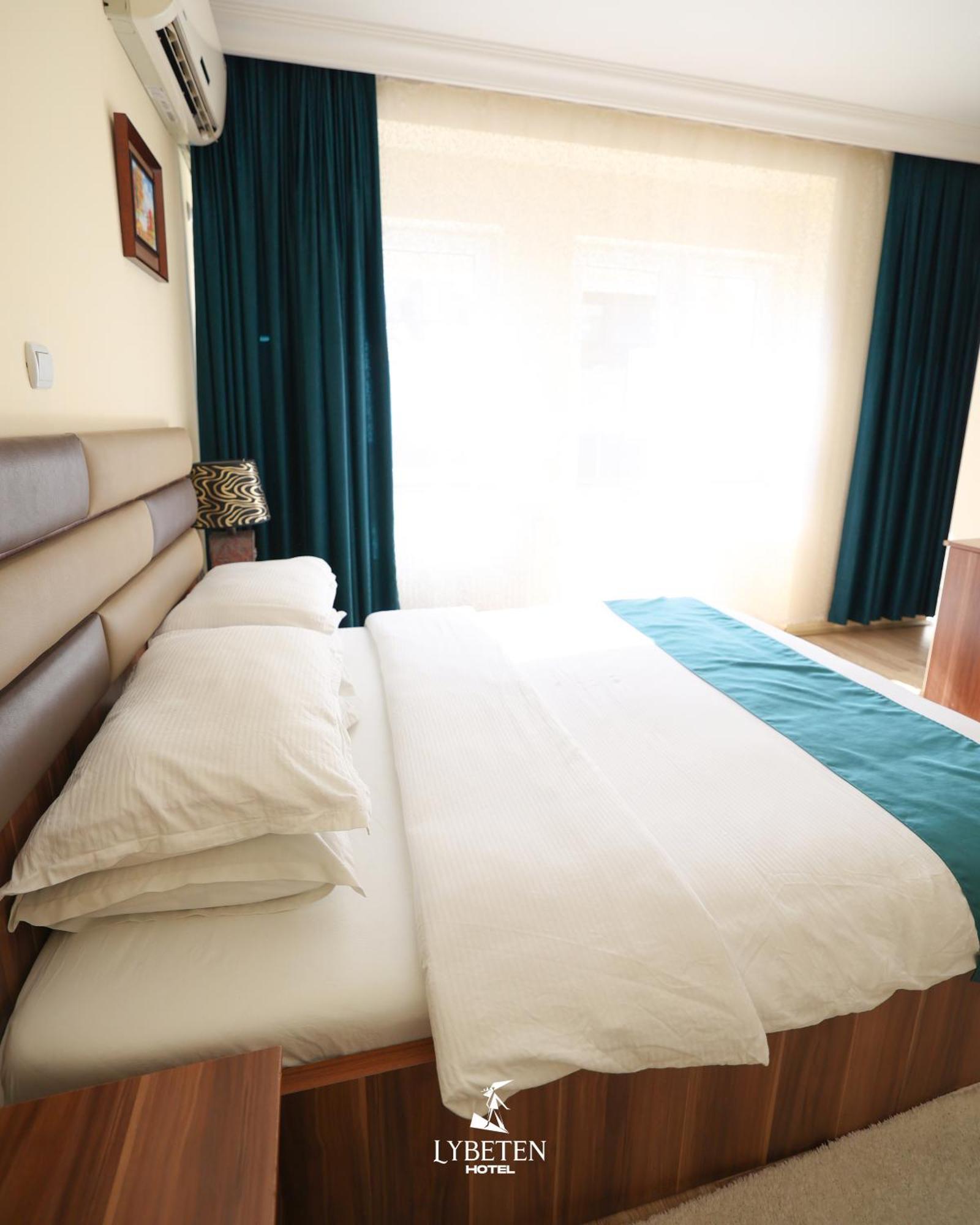 Hotel Lybeten Ferizaj Eksteriør billede