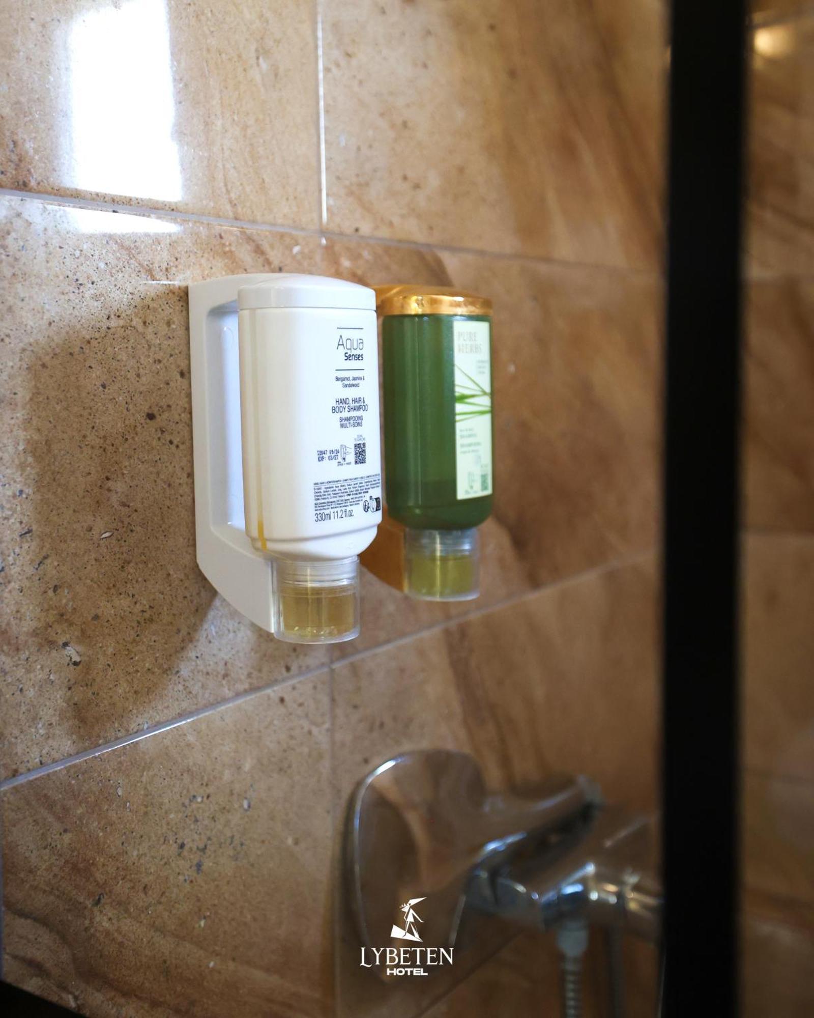Hotel Lybeten Ferizaj Eksteriør billede