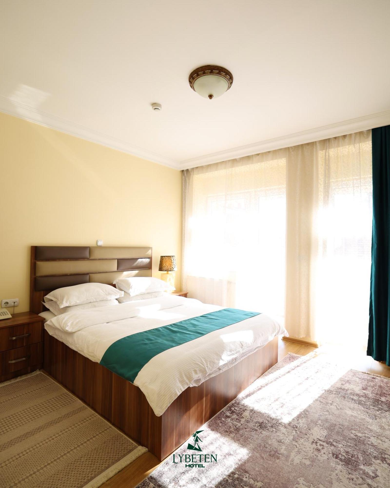 Hotel Lybeten Ferizaj Eksteriør billede